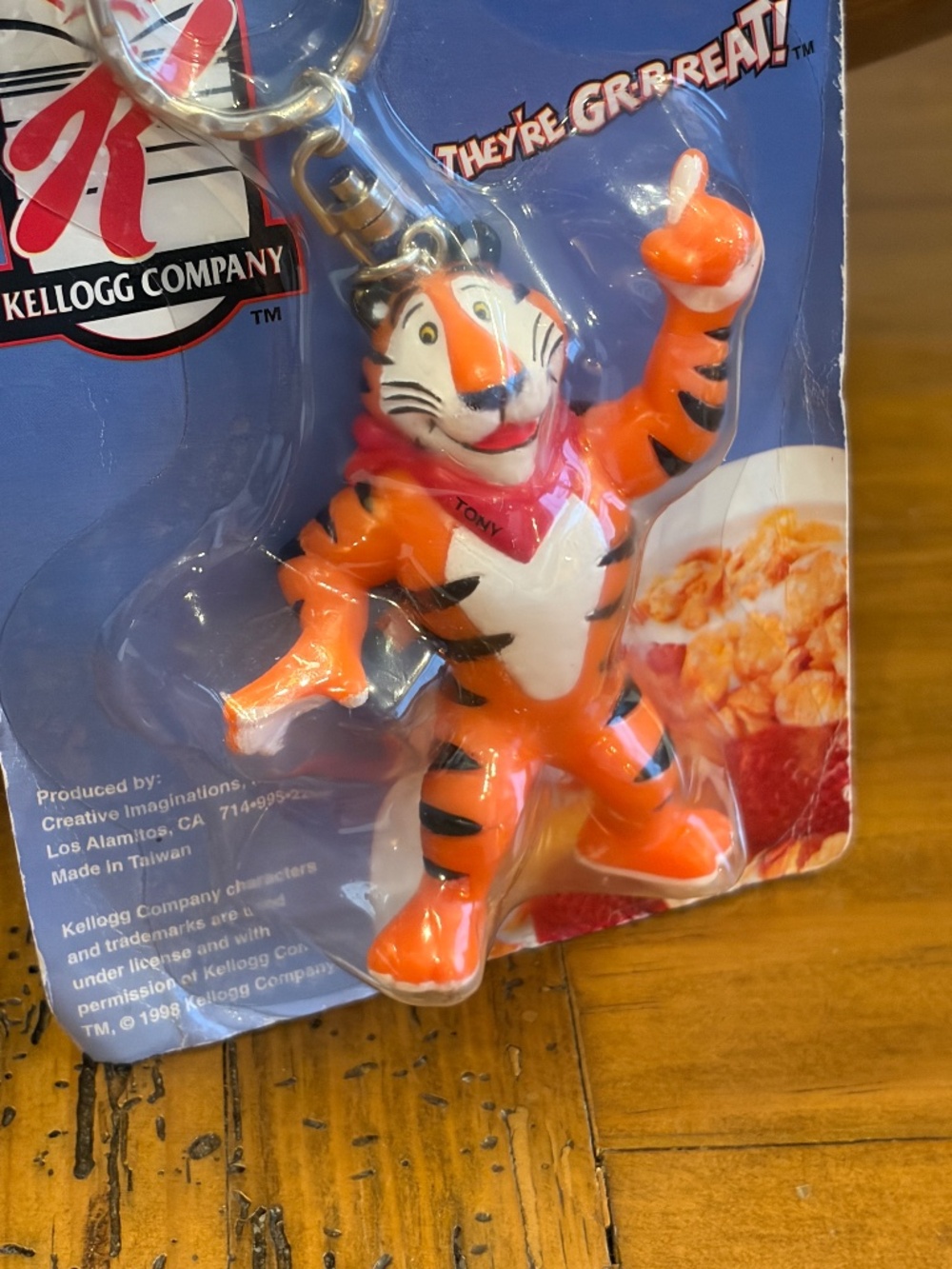Vintage Collectable New 1998 Kelloggs Tony the Tiger Keychain Original